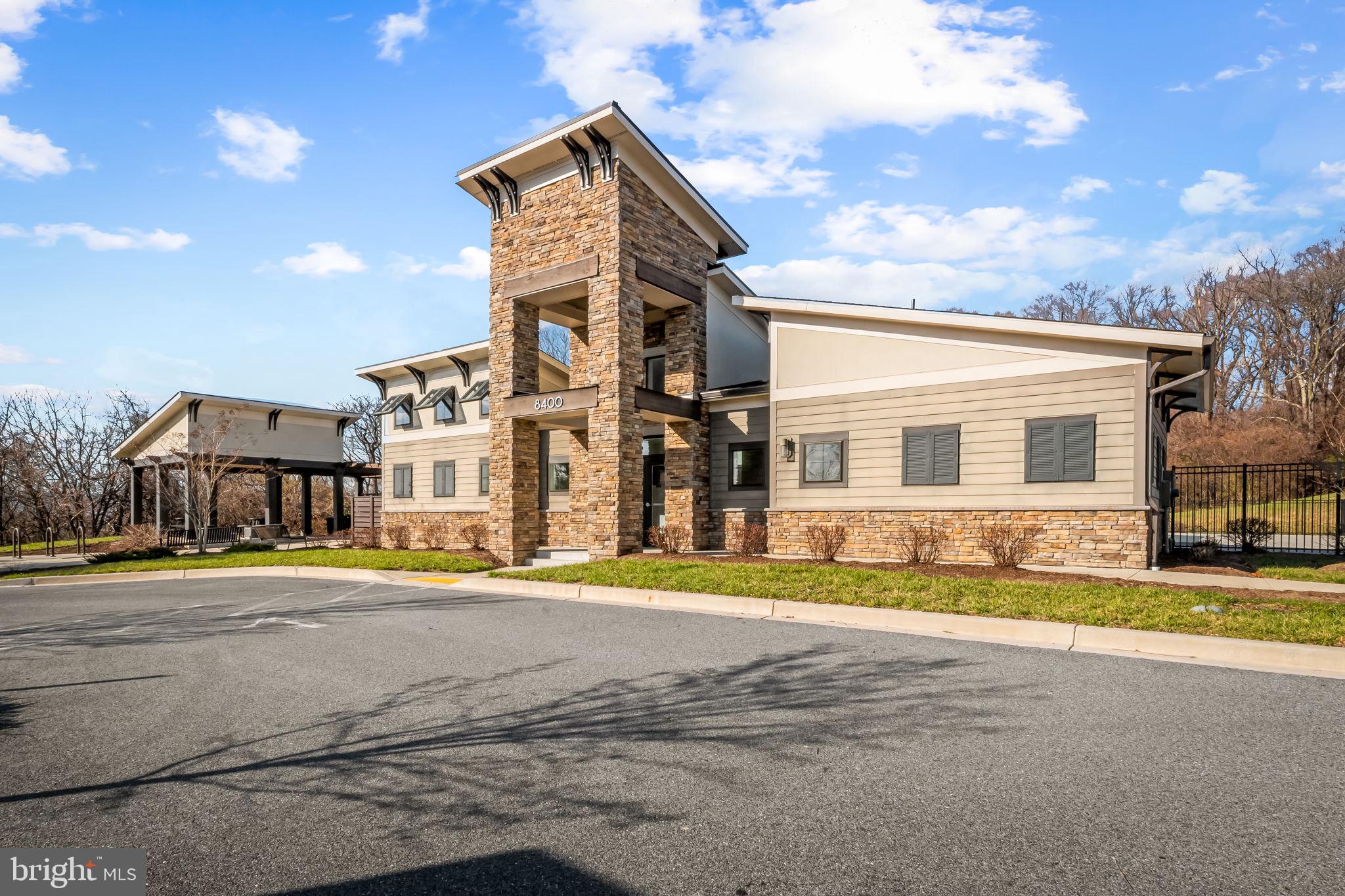 TALLYN RIDGE - Residential