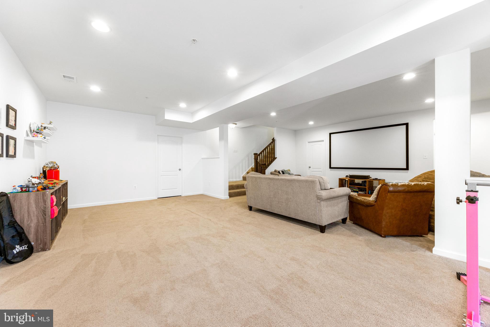 TALLYN RIDGE - Residential