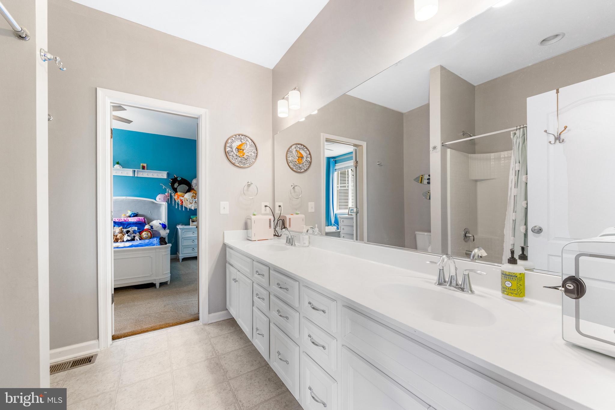 TALLYN RIDGE - Residential