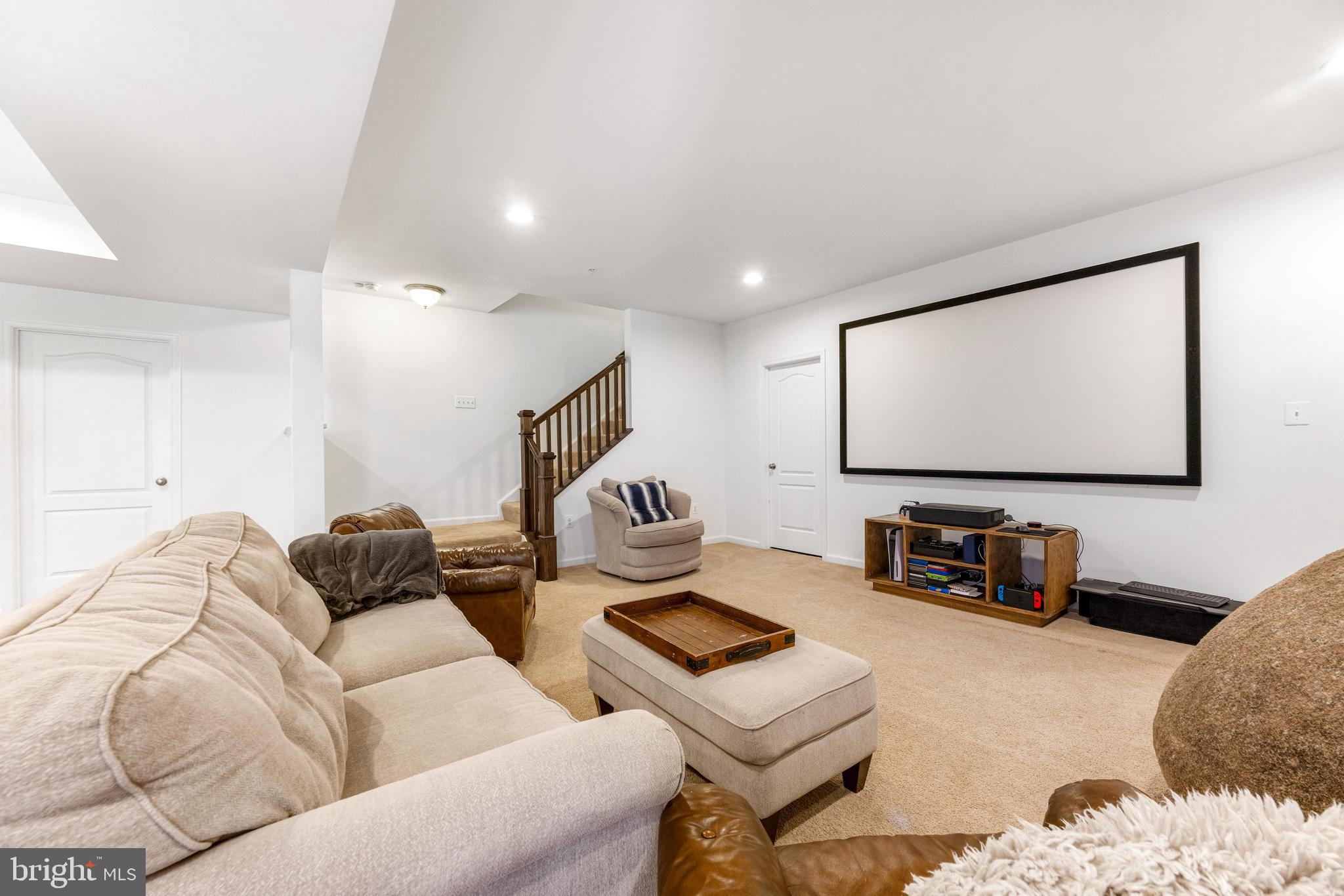 TALLYN RIDGE - Residential