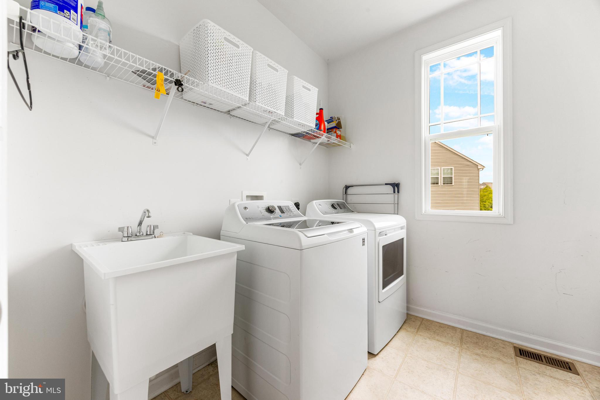 TALLYN RIDGE - Residential