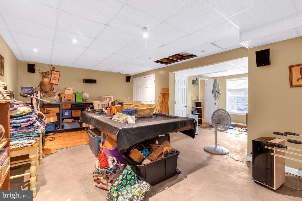 COUNTRY BROOK ESTATES - Residential