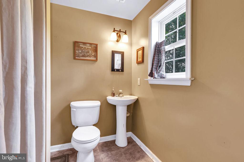 COUNTRY BROOK ESTATES - Residential