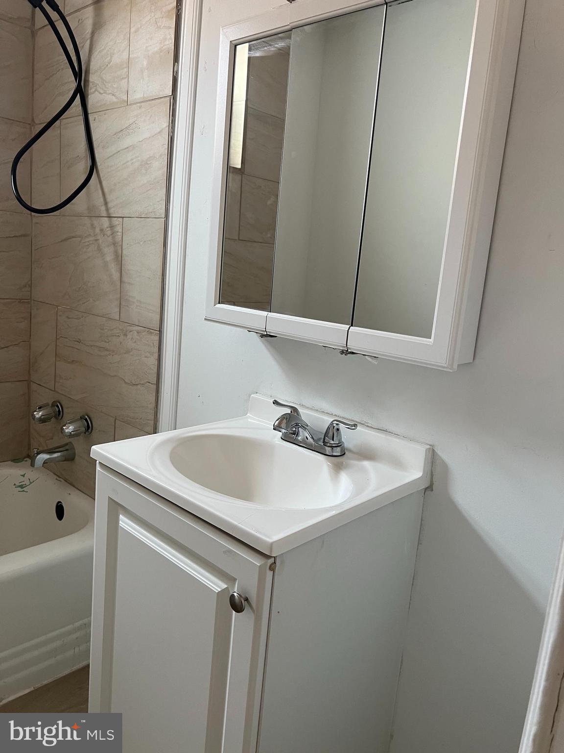 PHILADELPHIA (SOUTH) - Residential Lease