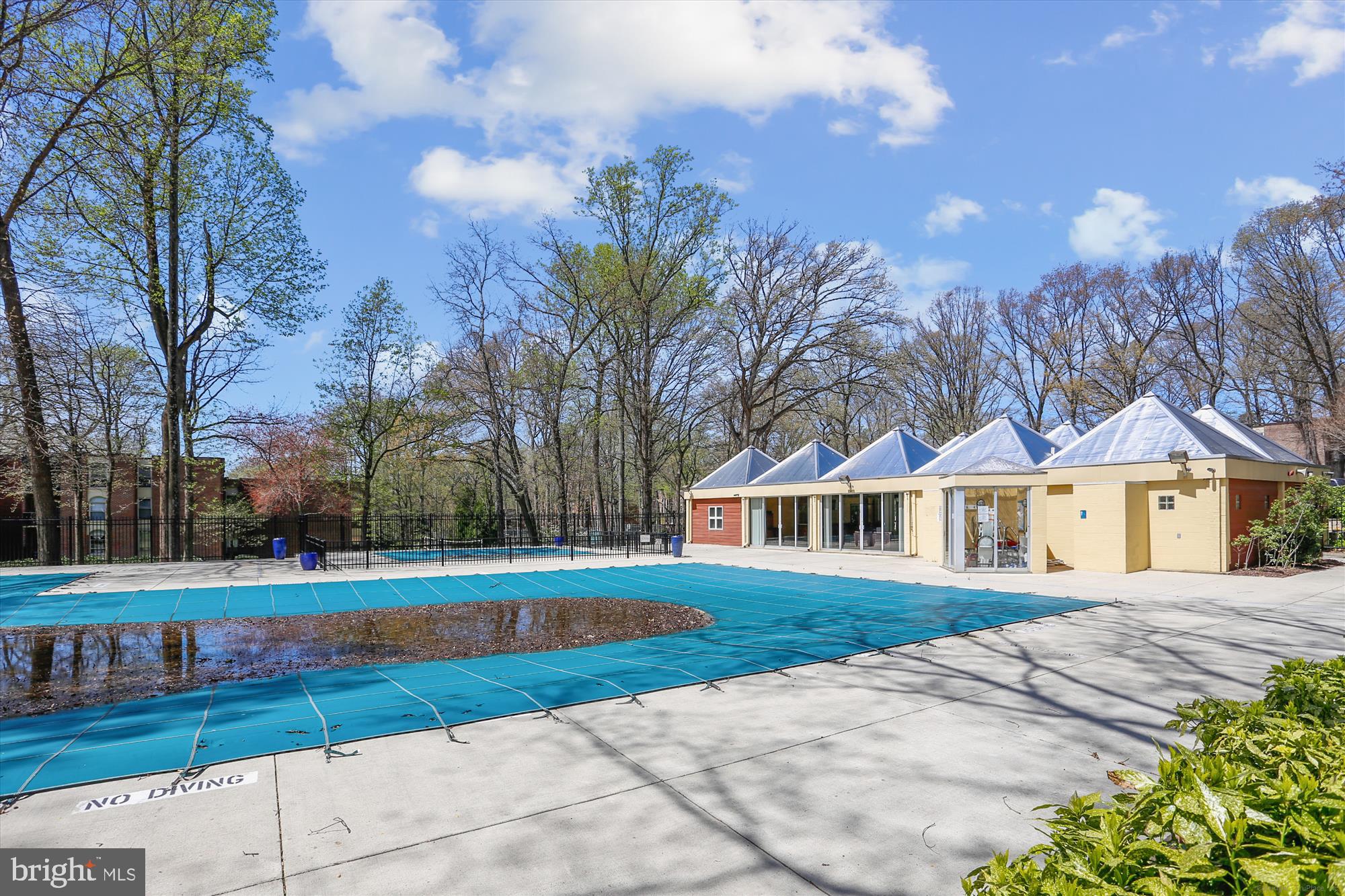 WOODBURN VILLAGE - Residential Lease