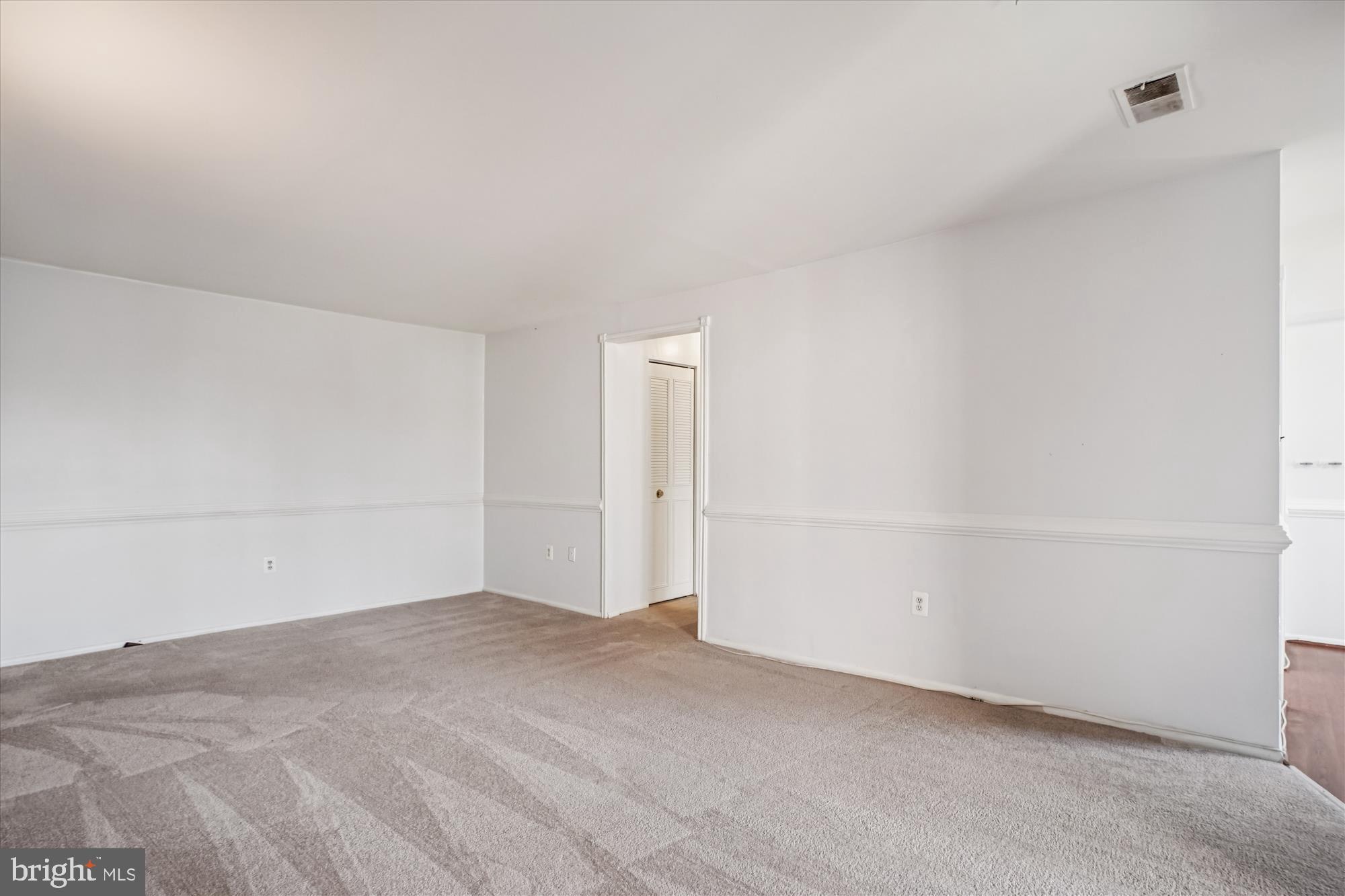 WOODBURN VILLAGE - Residential Lease