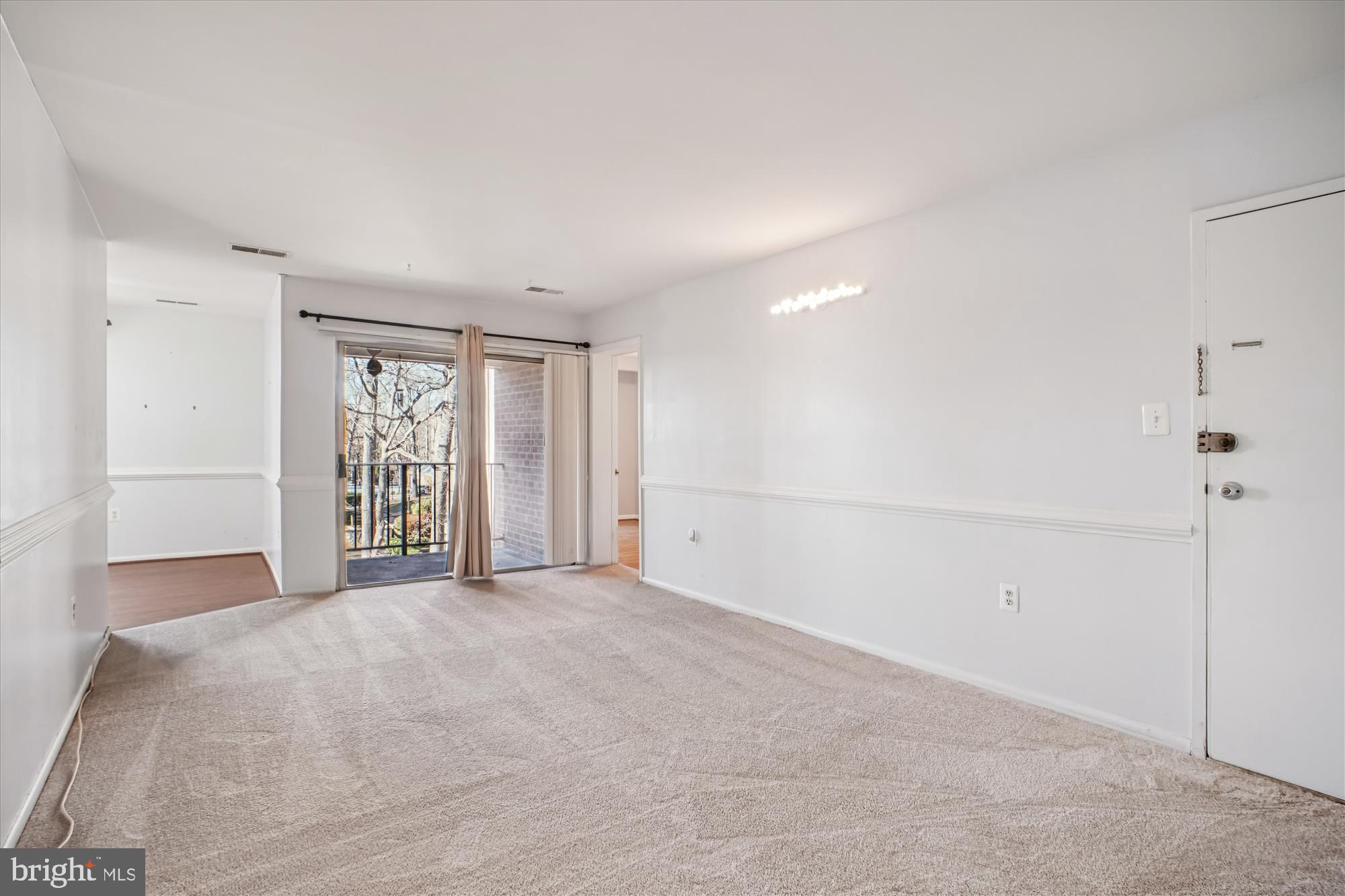 WOODBURN VILLAGE - Residential Lease