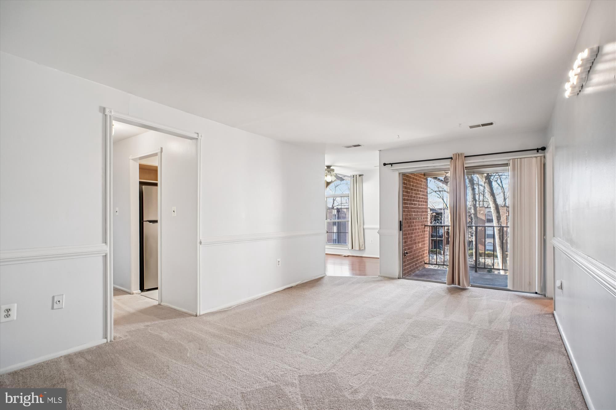 WOODBURN VILLAGE - Residential Lease