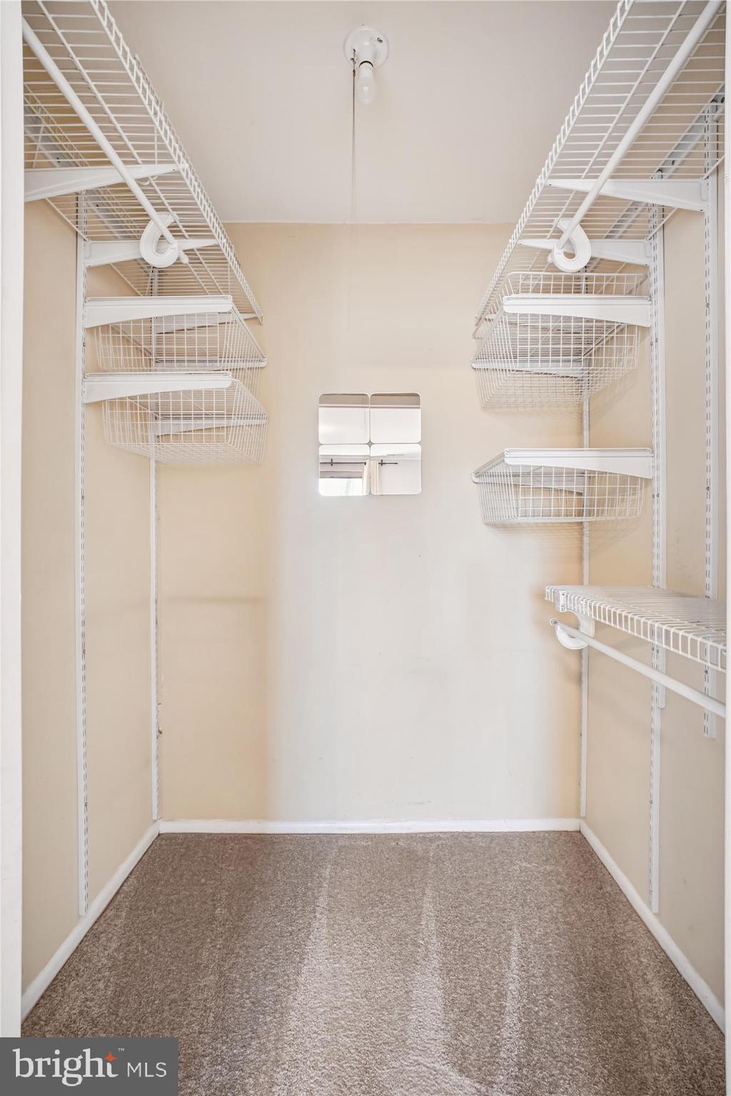 WOODBURN VILLAGE - Residential Lease