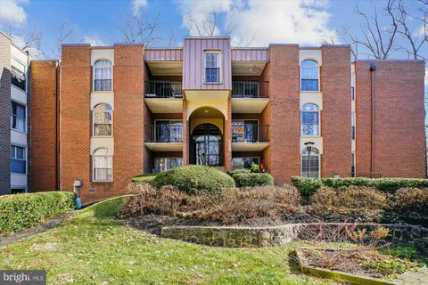 3356 Woodburn Road Unit 34, Annandale, VA MLS: VAFX2282574