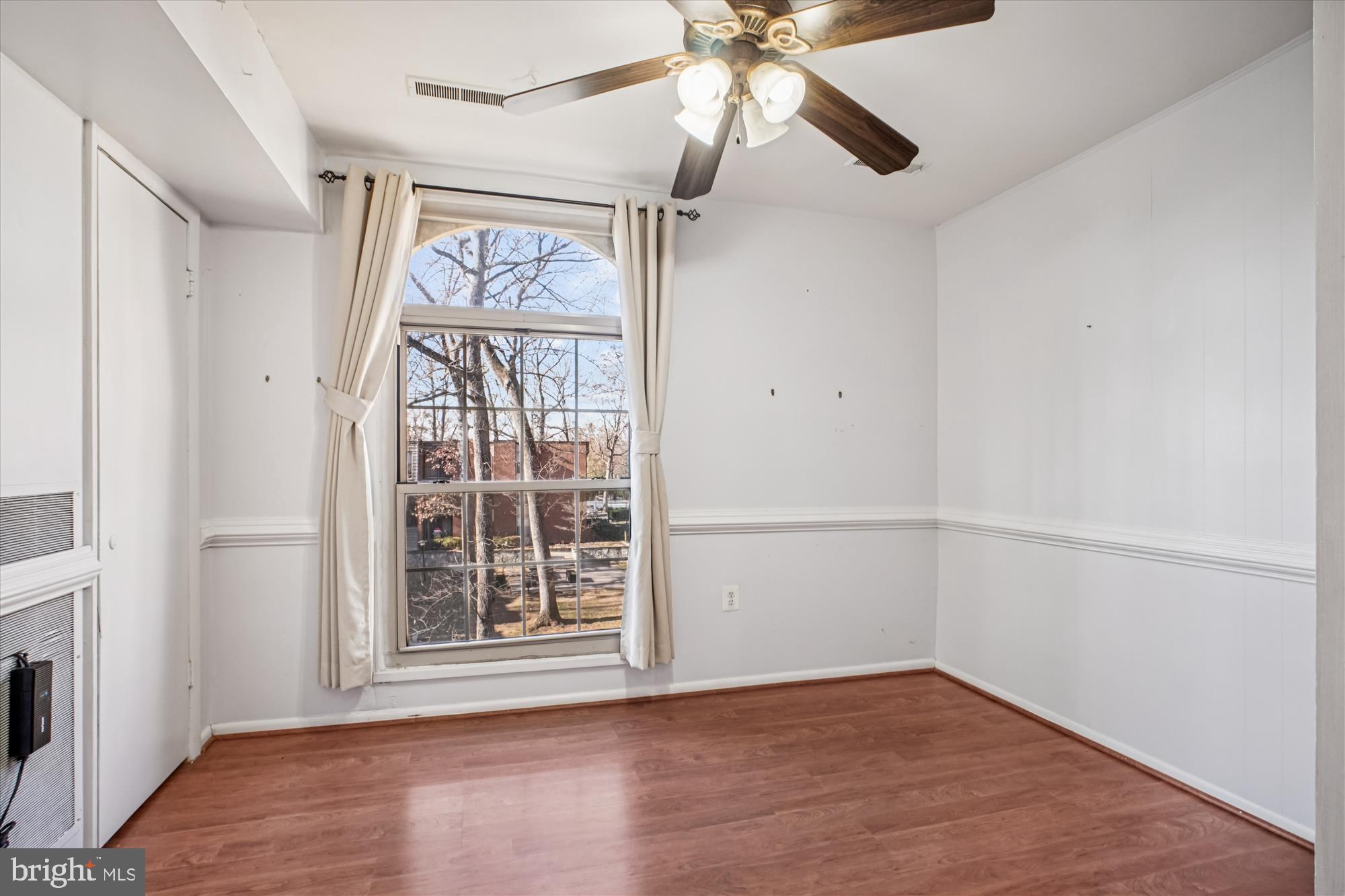 WOODBURN VILLAGE - Residential Lease