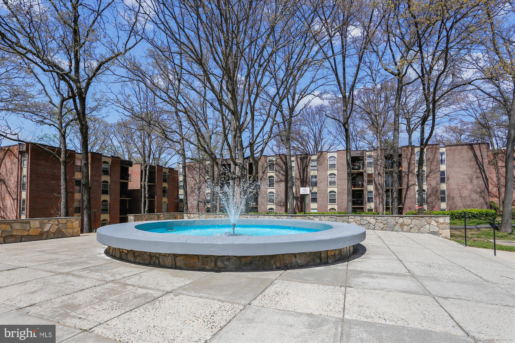 WOODBURN VILLAGE - Residential Lease