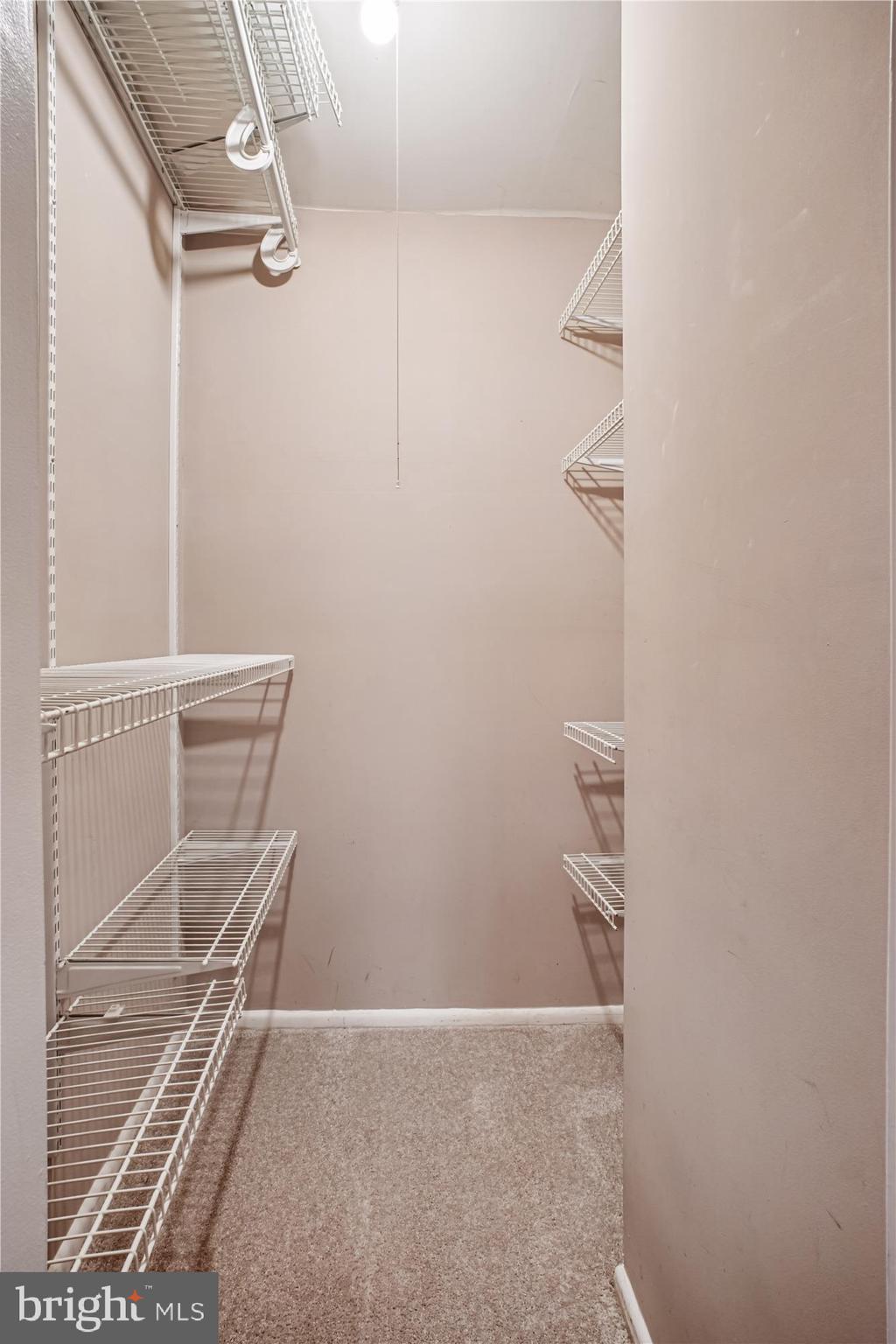 WOODBURN VILLAGE - Residential Lease