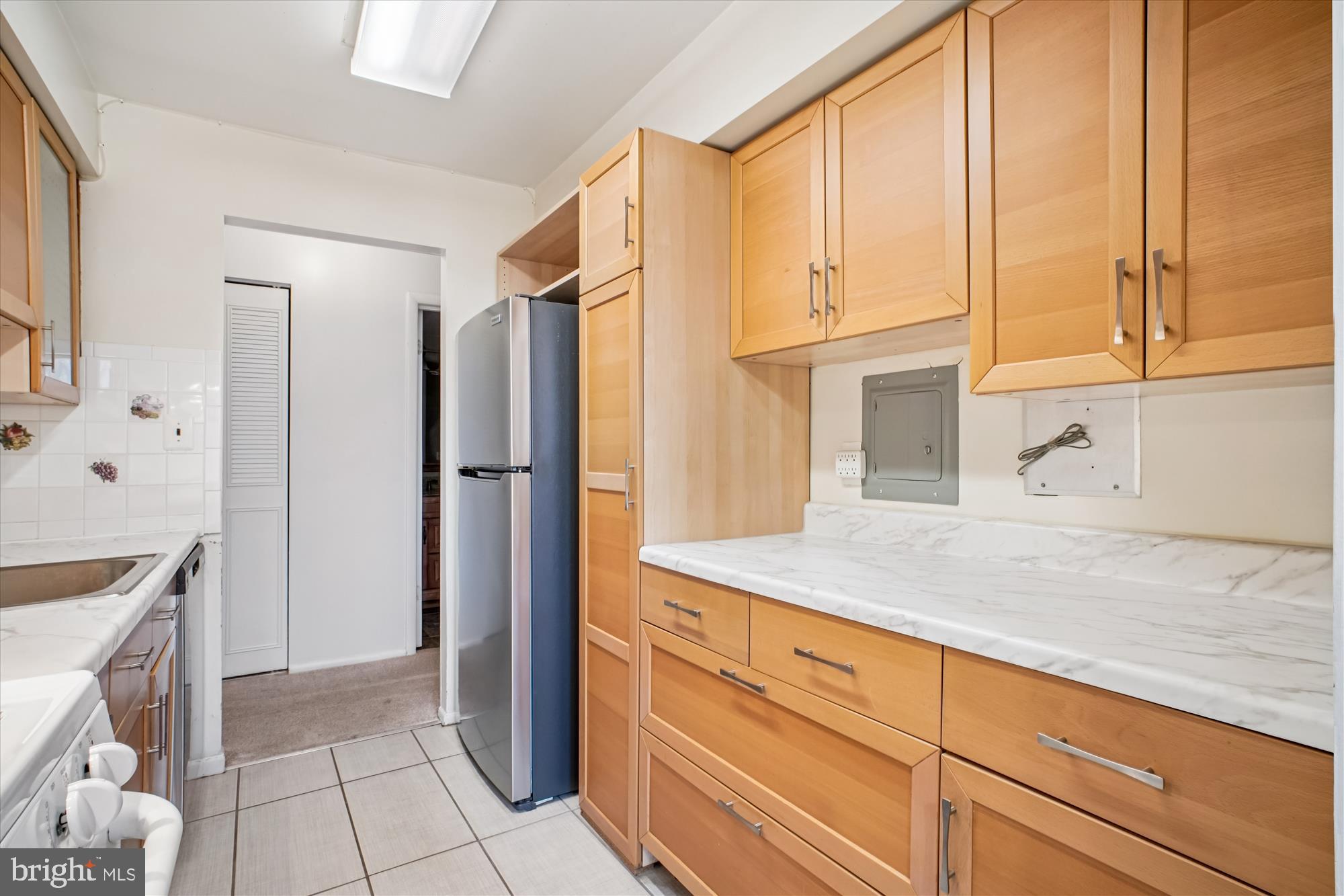 WOODBURN VILLAGE - Residential Lease