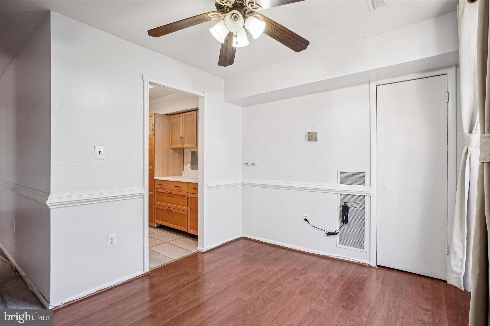 WOODBURN VILLAGE - Residential Lease