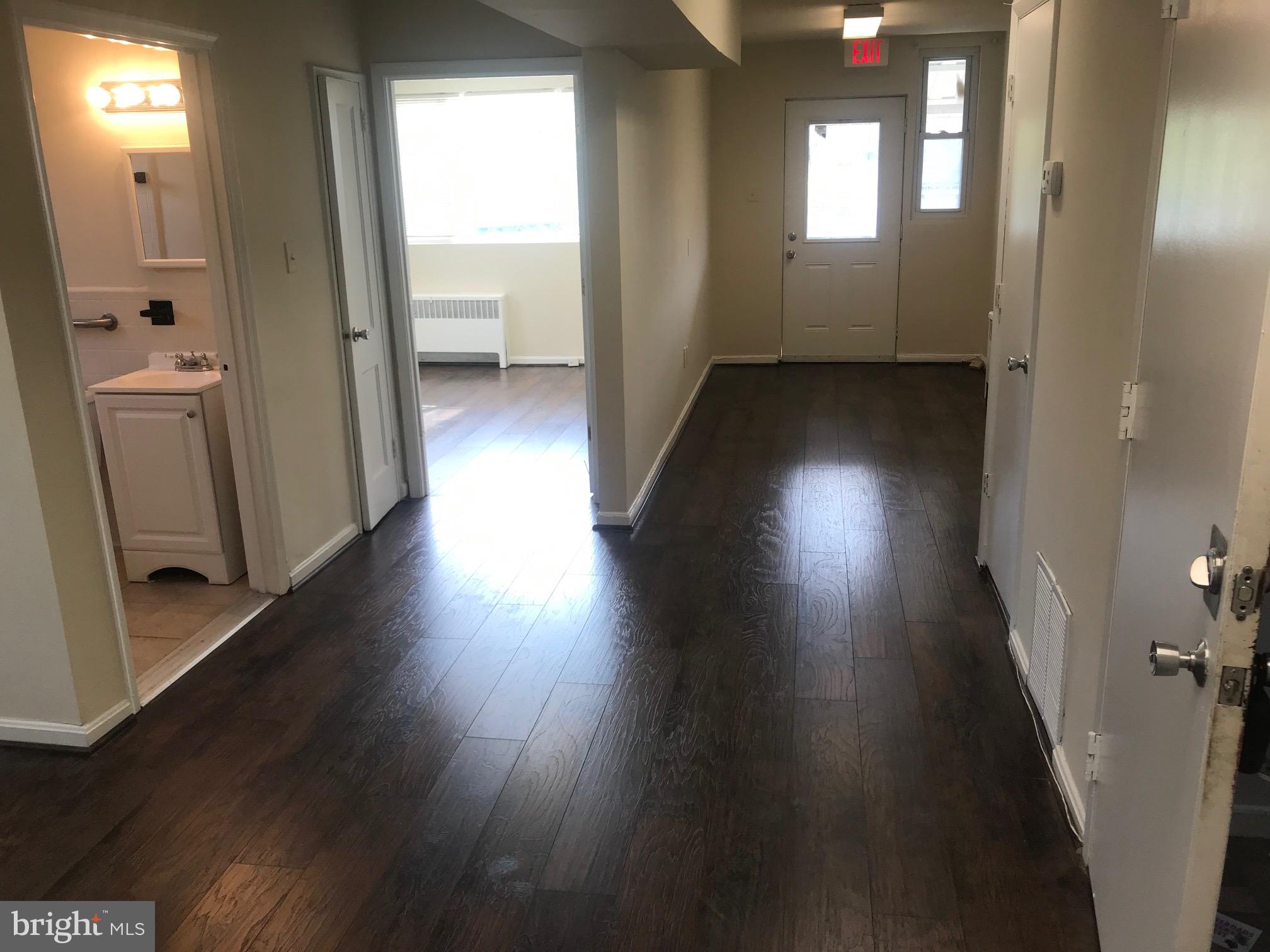 1017 UNIVERSITY BOULEVARD E