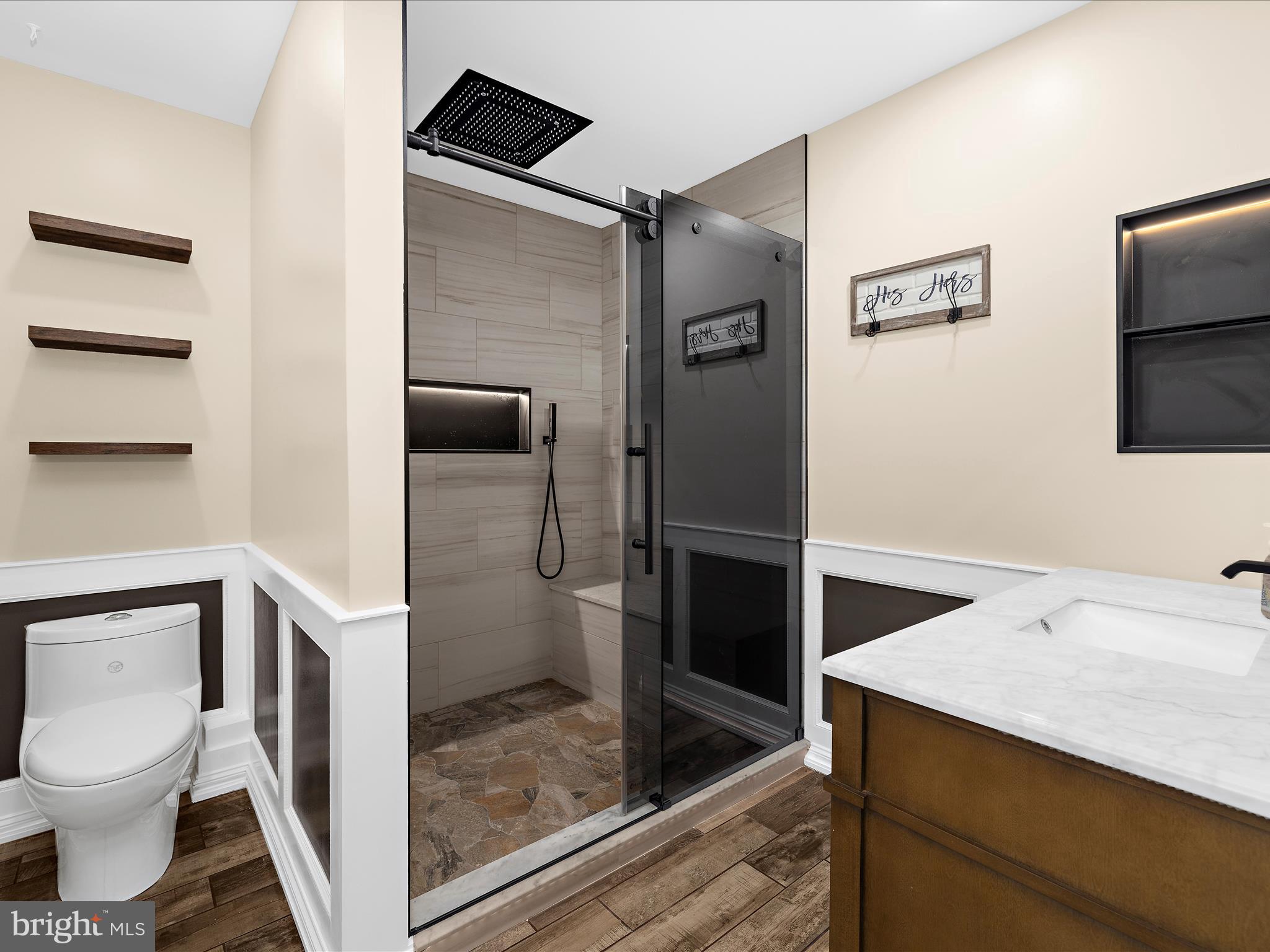 LAKE LINGANORE - Residential