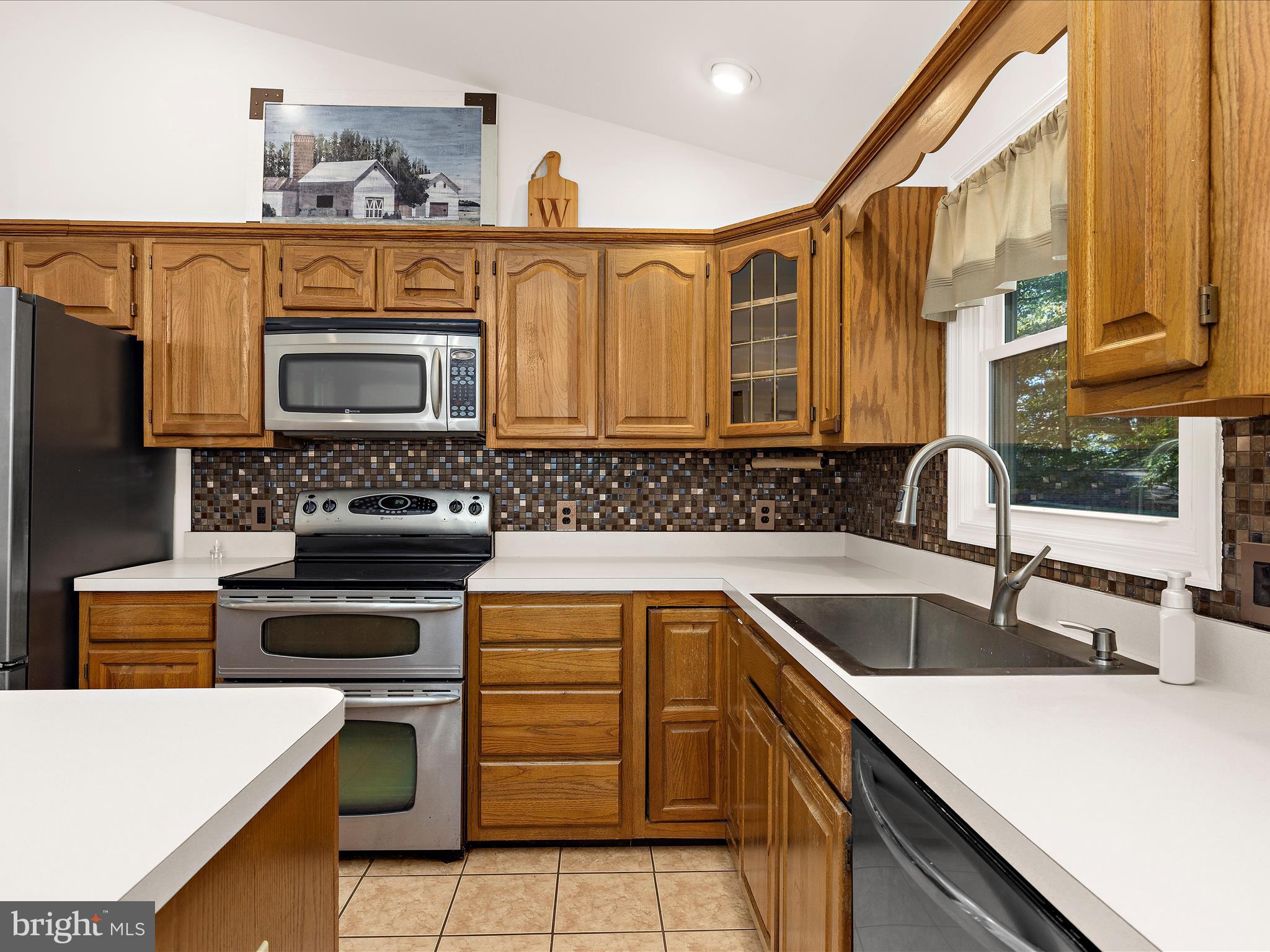 LAKE LINGANORE - Residential