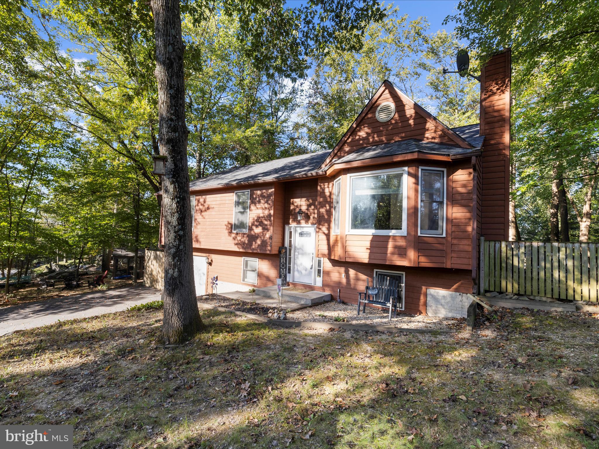 LAKE LINGANORE - Residential