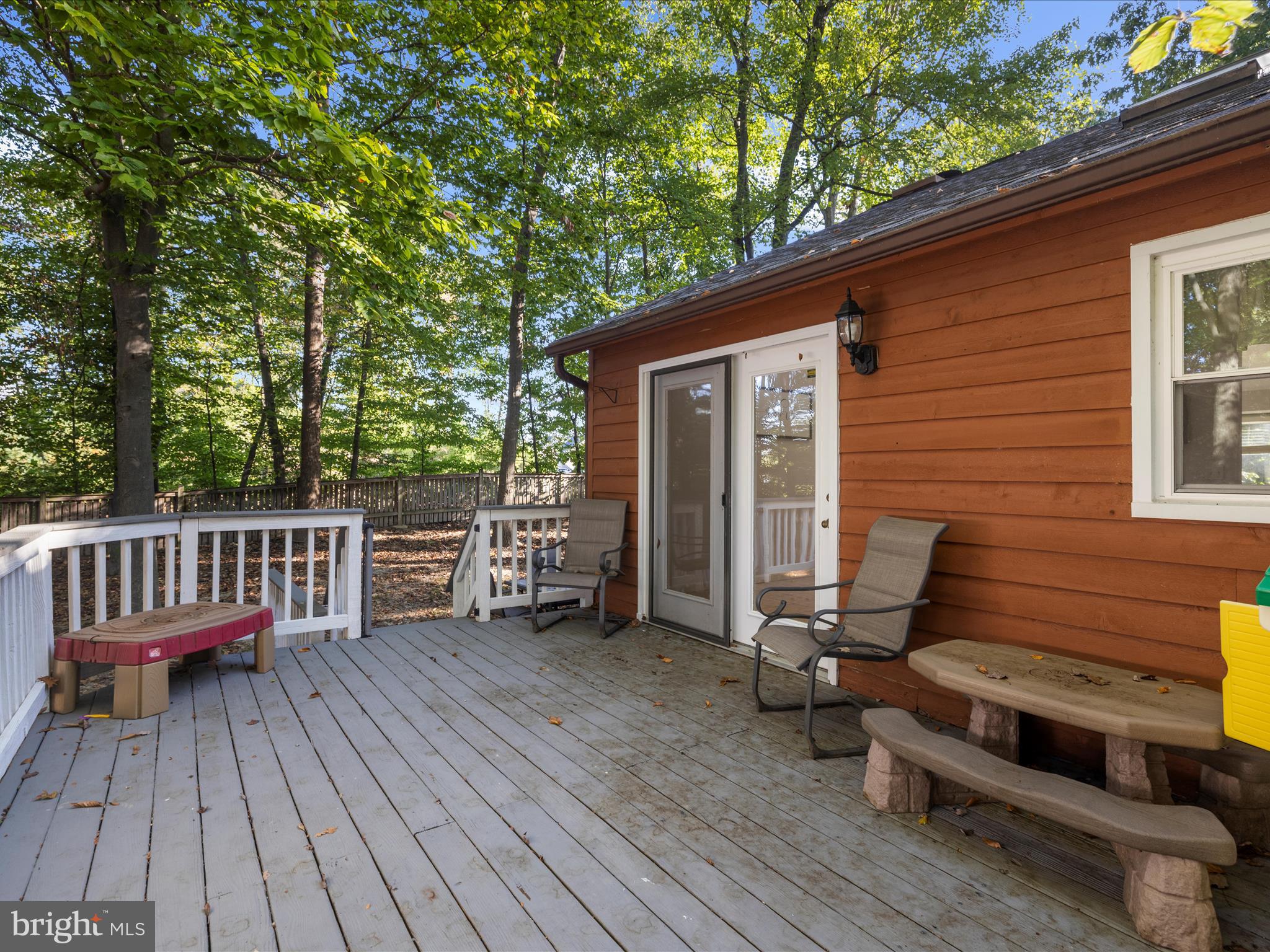 LAKE LINGANORE - Residential