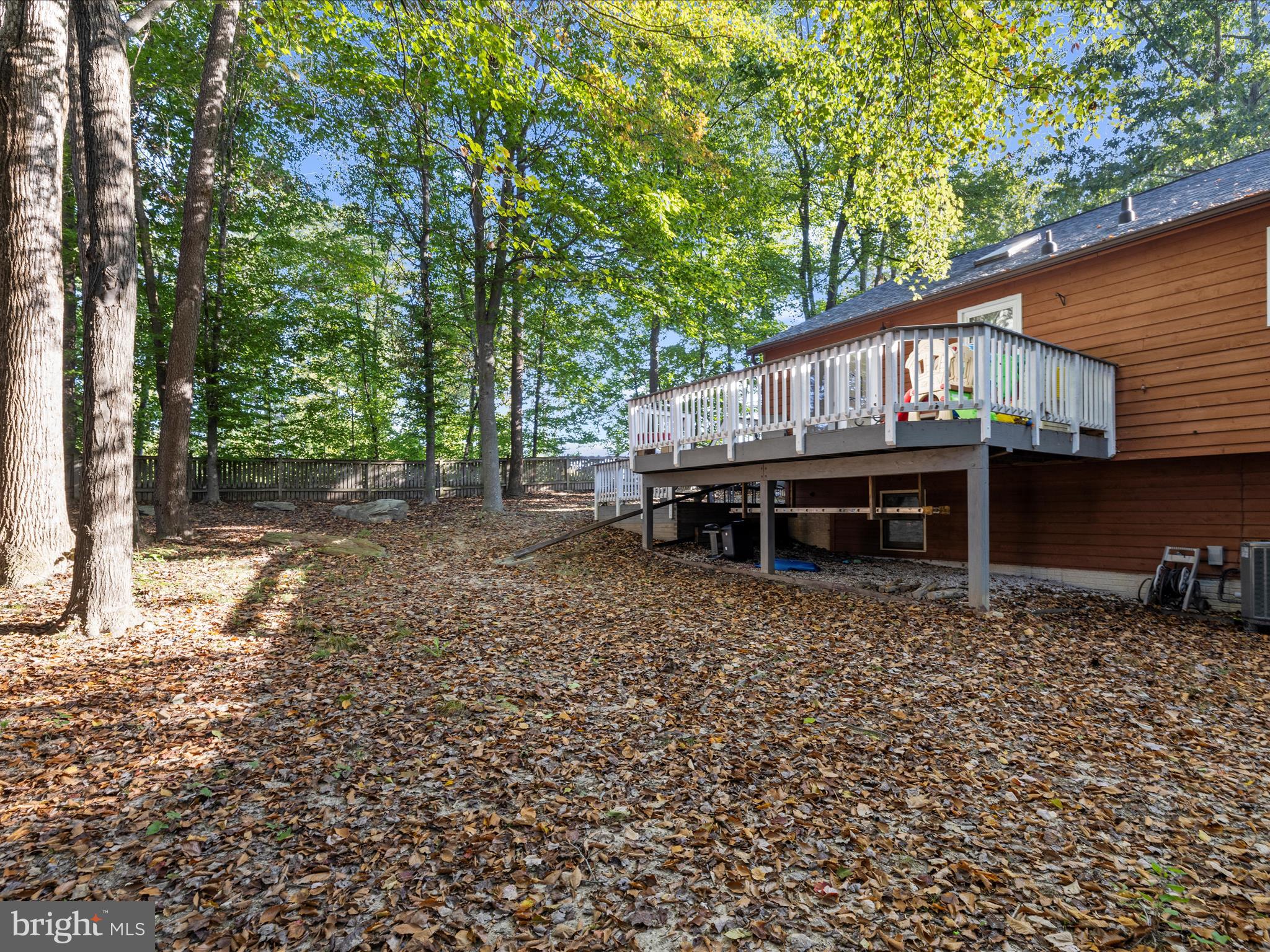 LAKE LINGANORE - Residential