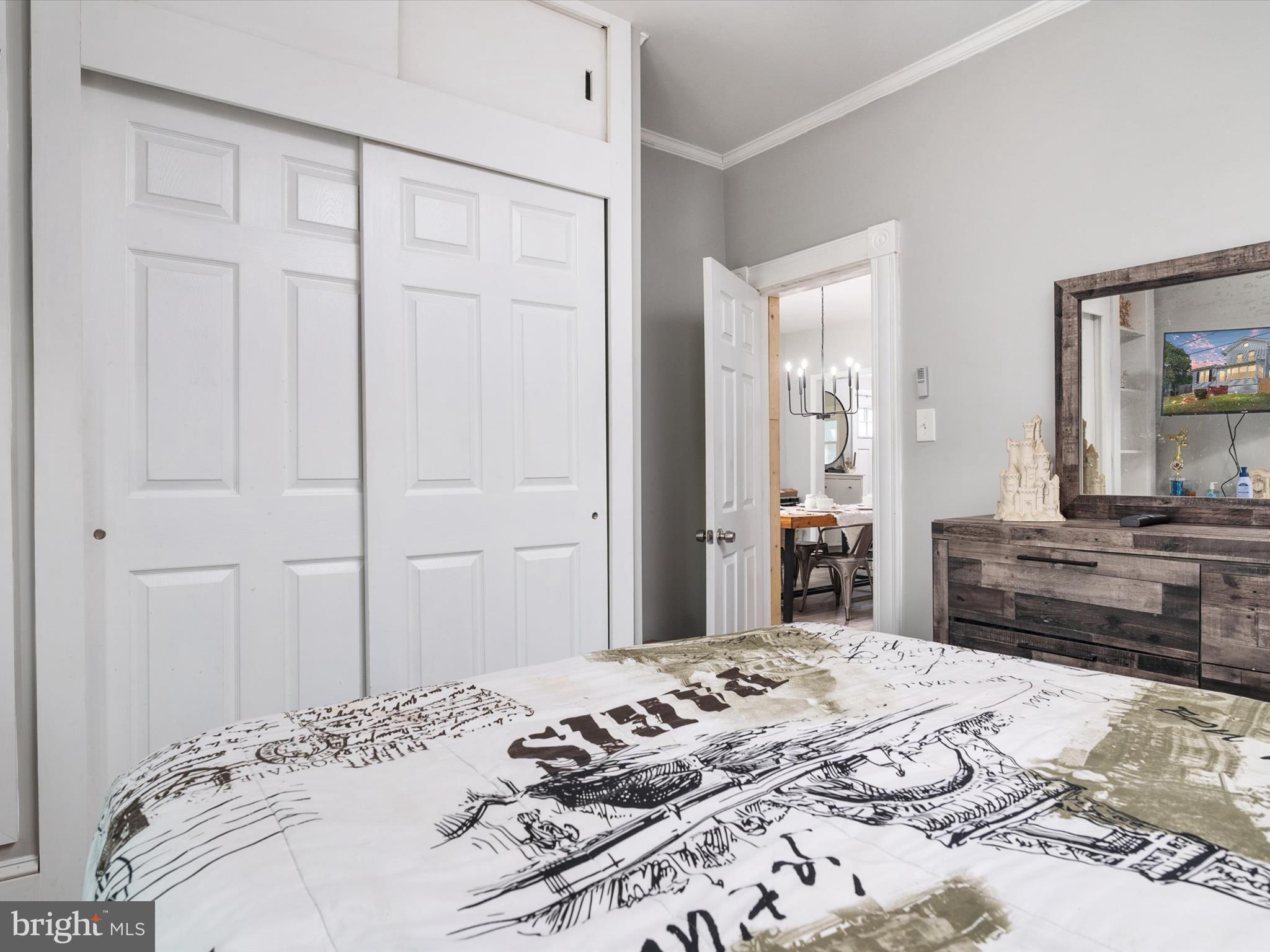 LANDSDOWNE - Residential