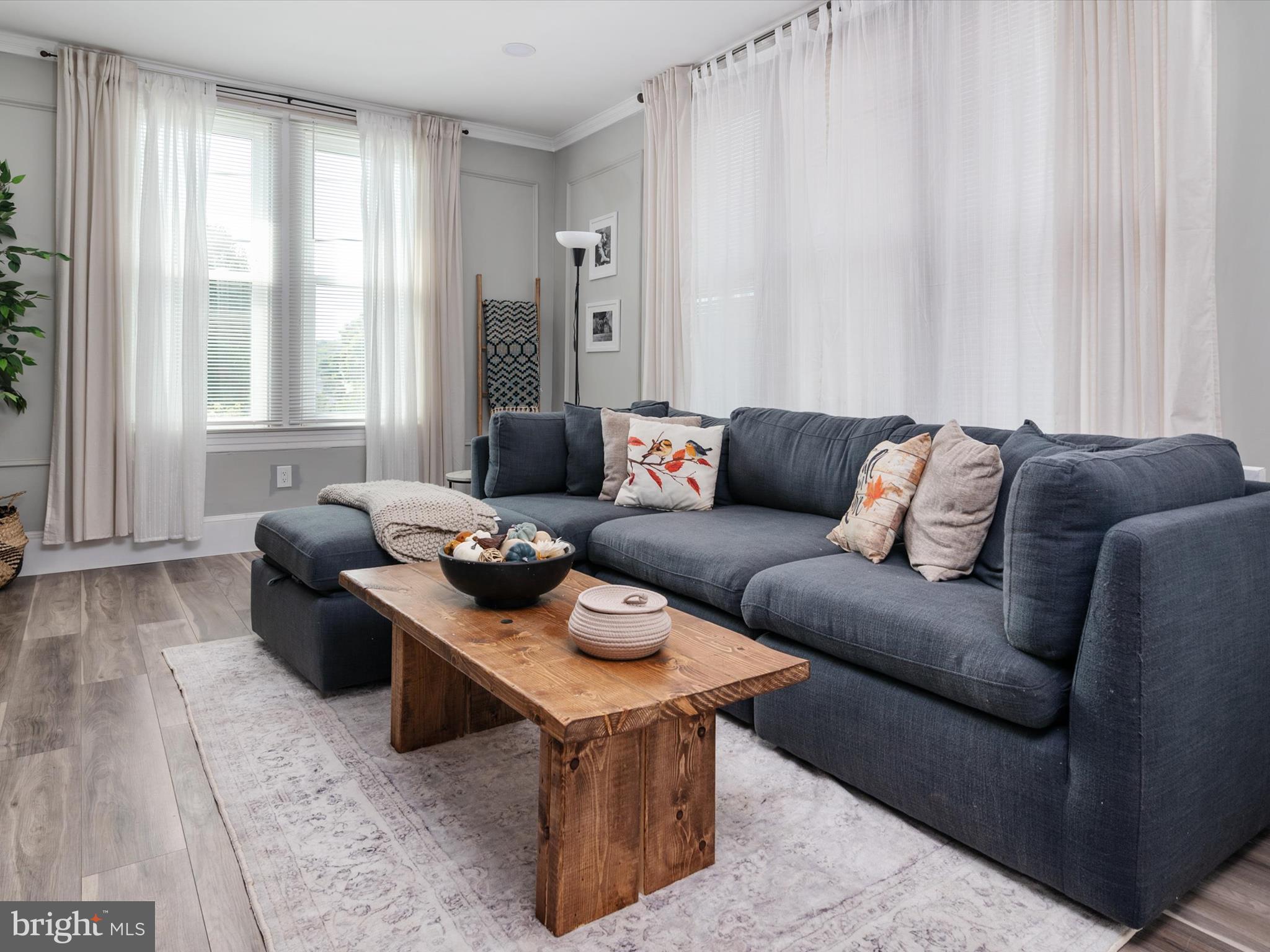 LANDSDOWNE - Residential