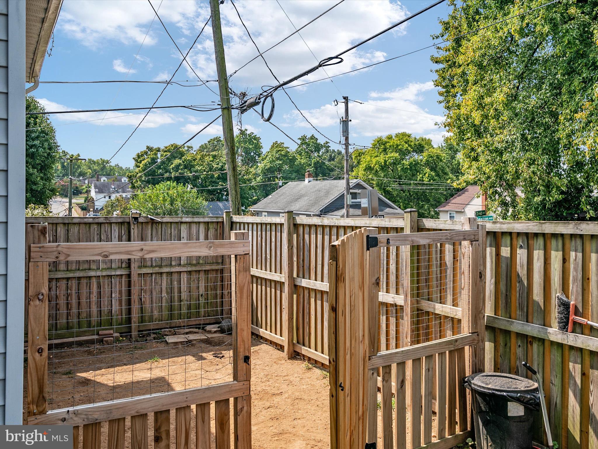 LANDSDOWNE - Residential