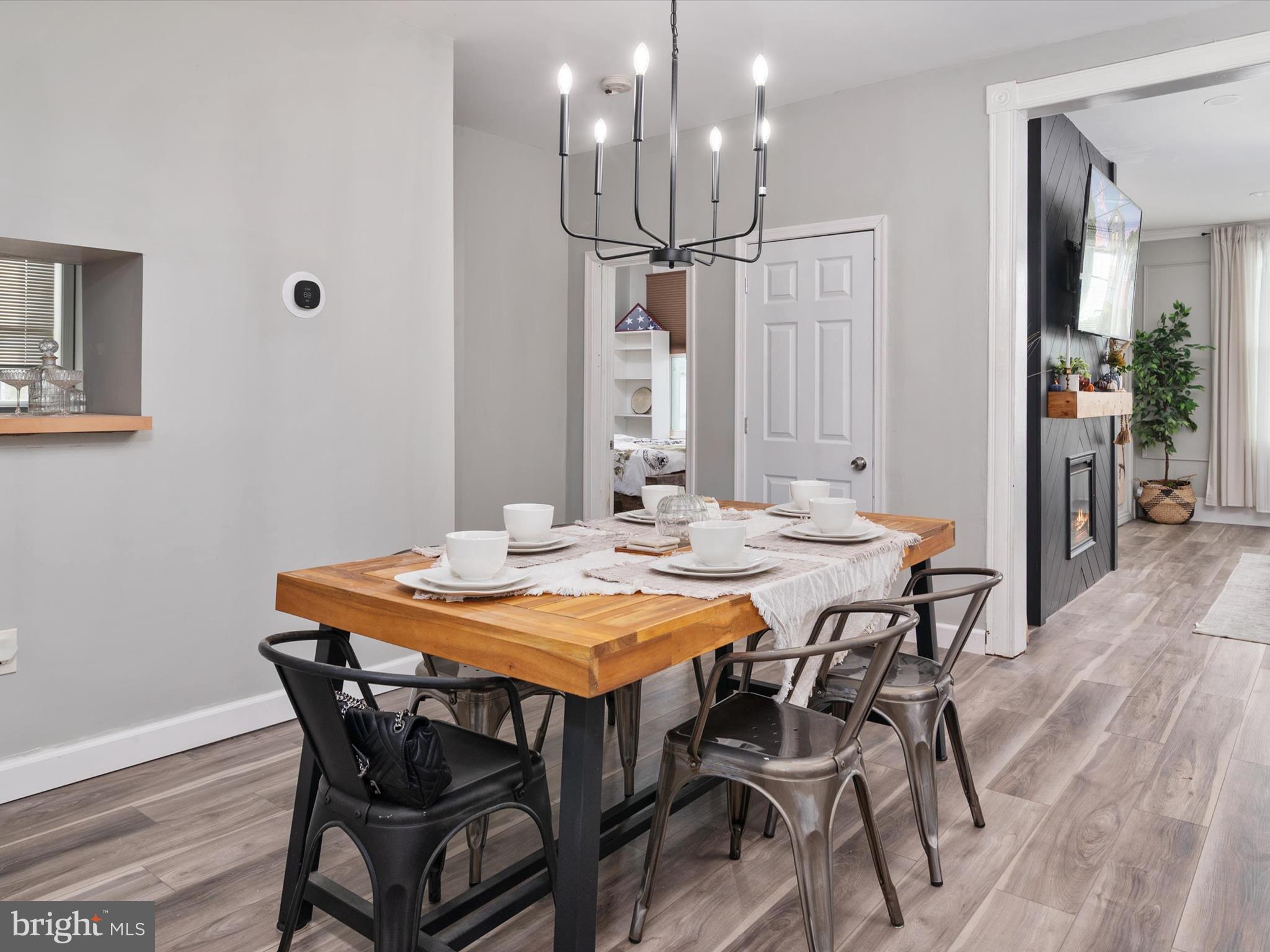 LANDSDOWNE - Residential