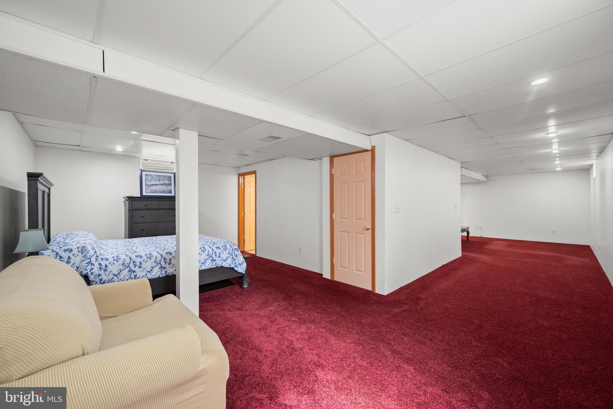 NOTTINGHAM VILLAGE - Residential