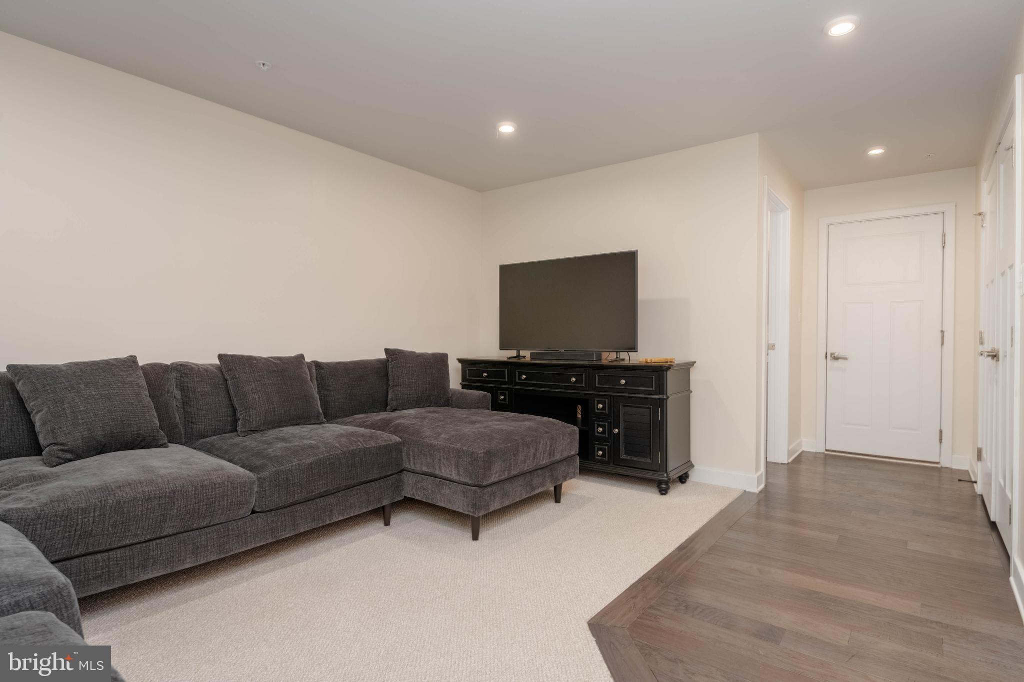 GREENLEIGH AT CROSSROADS - Residential