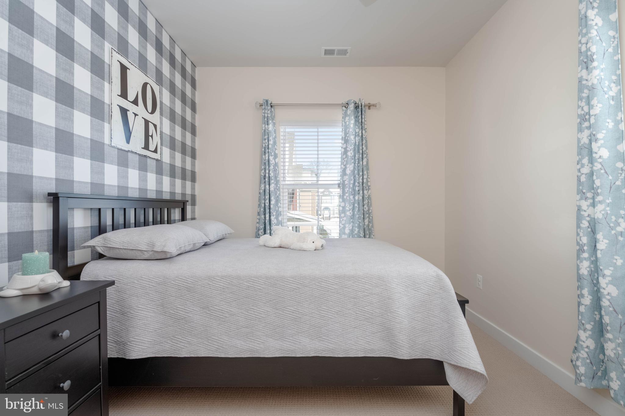 GREENLEIGH AT CROSSROADS - Residential