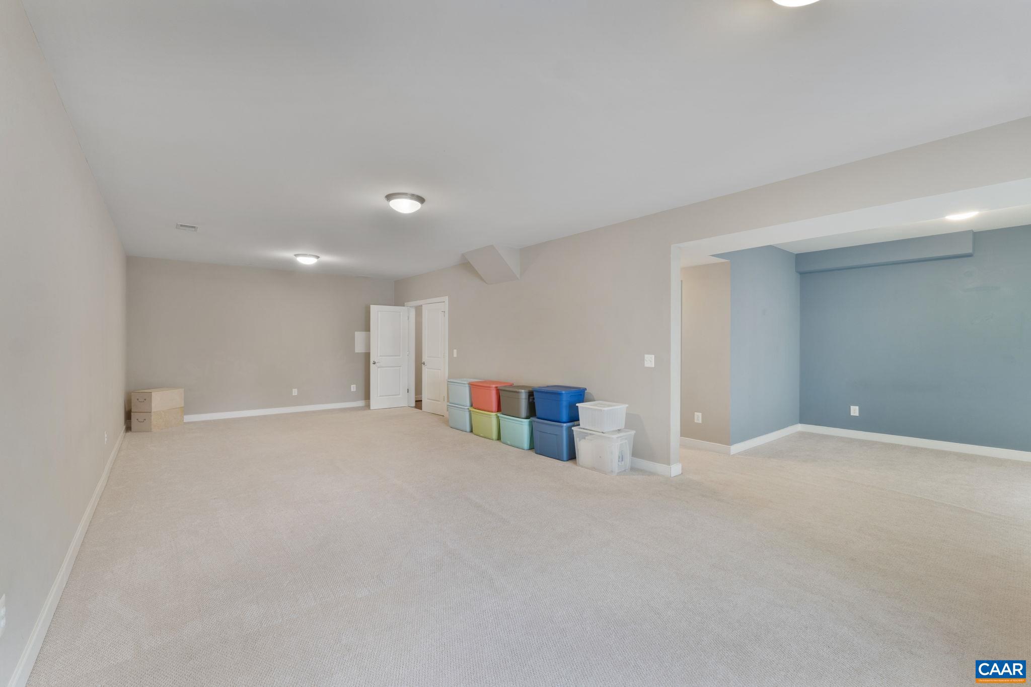 PAVILIONS AT PANTOPS - Residential