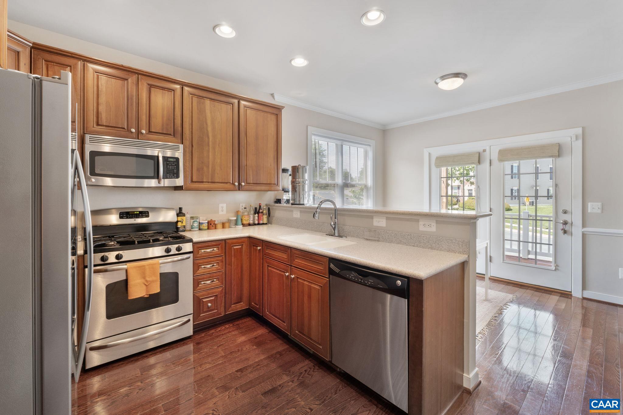 PAVILIONS AT PANTOPS - Residential