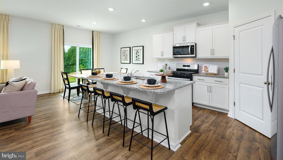 24 DAHLIA COURT