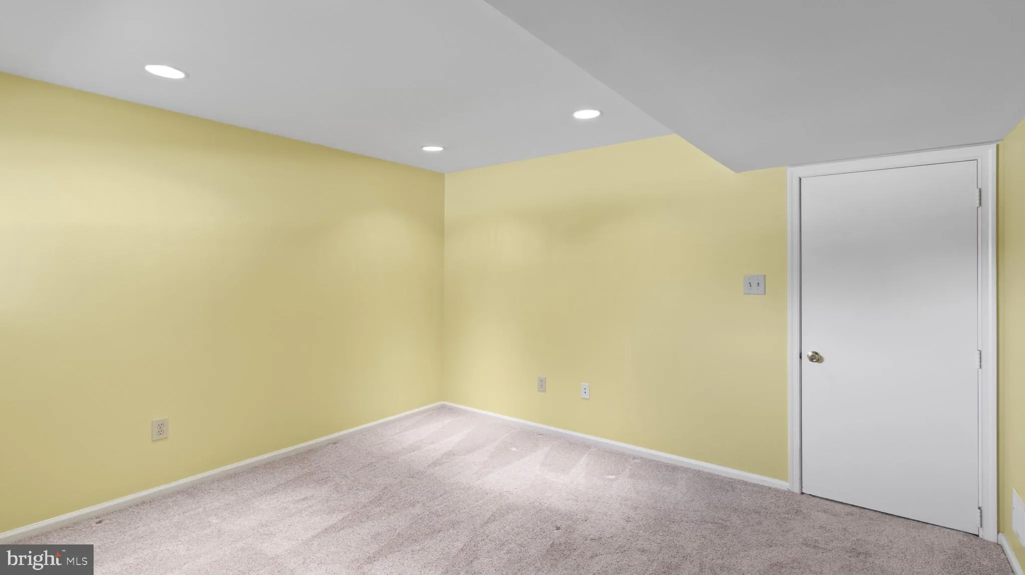 Newark, Delaware 19702, United States, 3 Bedrooms Bedrooms, ,3 BathroomsBathrooms,Residential,Contingent,144669