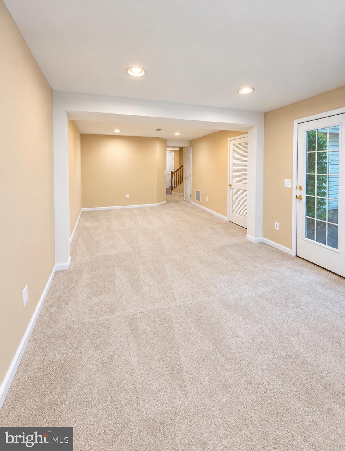 1469 FAWN HOLLOW LANE