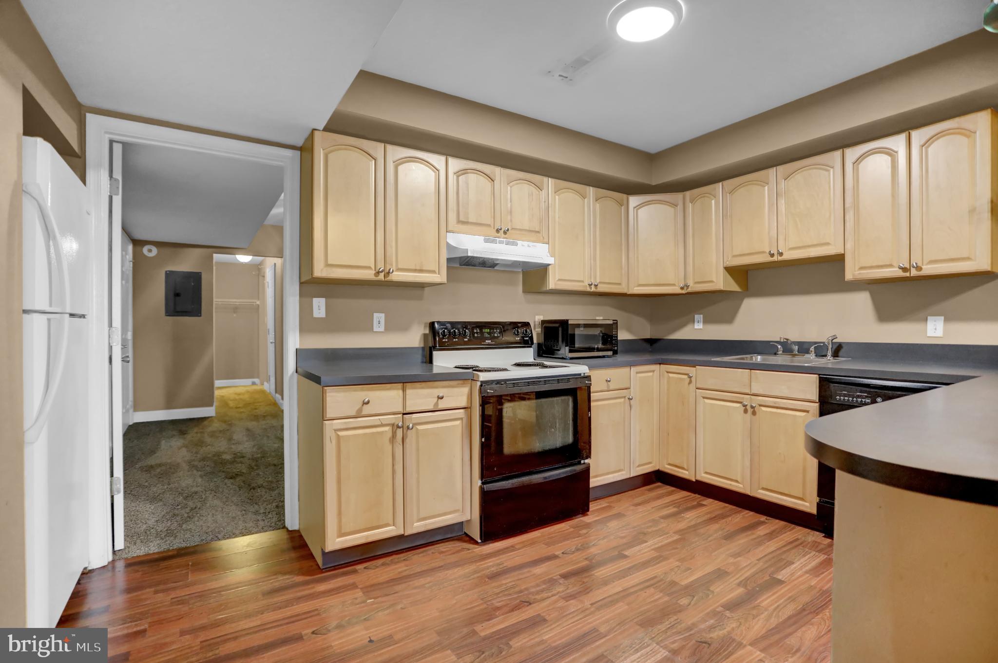 FEDERAL HILL HISTORIC DISTRICT - Residential Lease