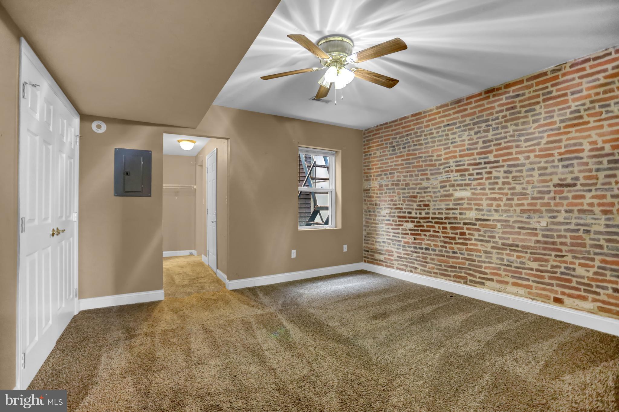 FEDERAL HILL HISTORIC DISTRICT - Residential Lease