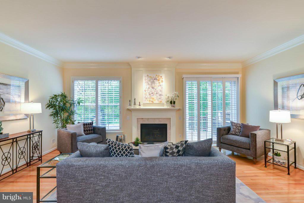 STONEGATE - Residential