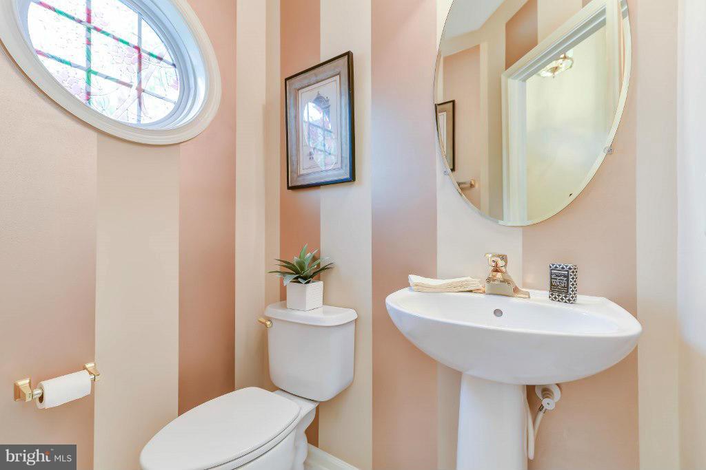 STONEGATE - Residential