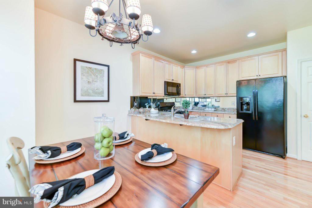 STONEGATE - Residential