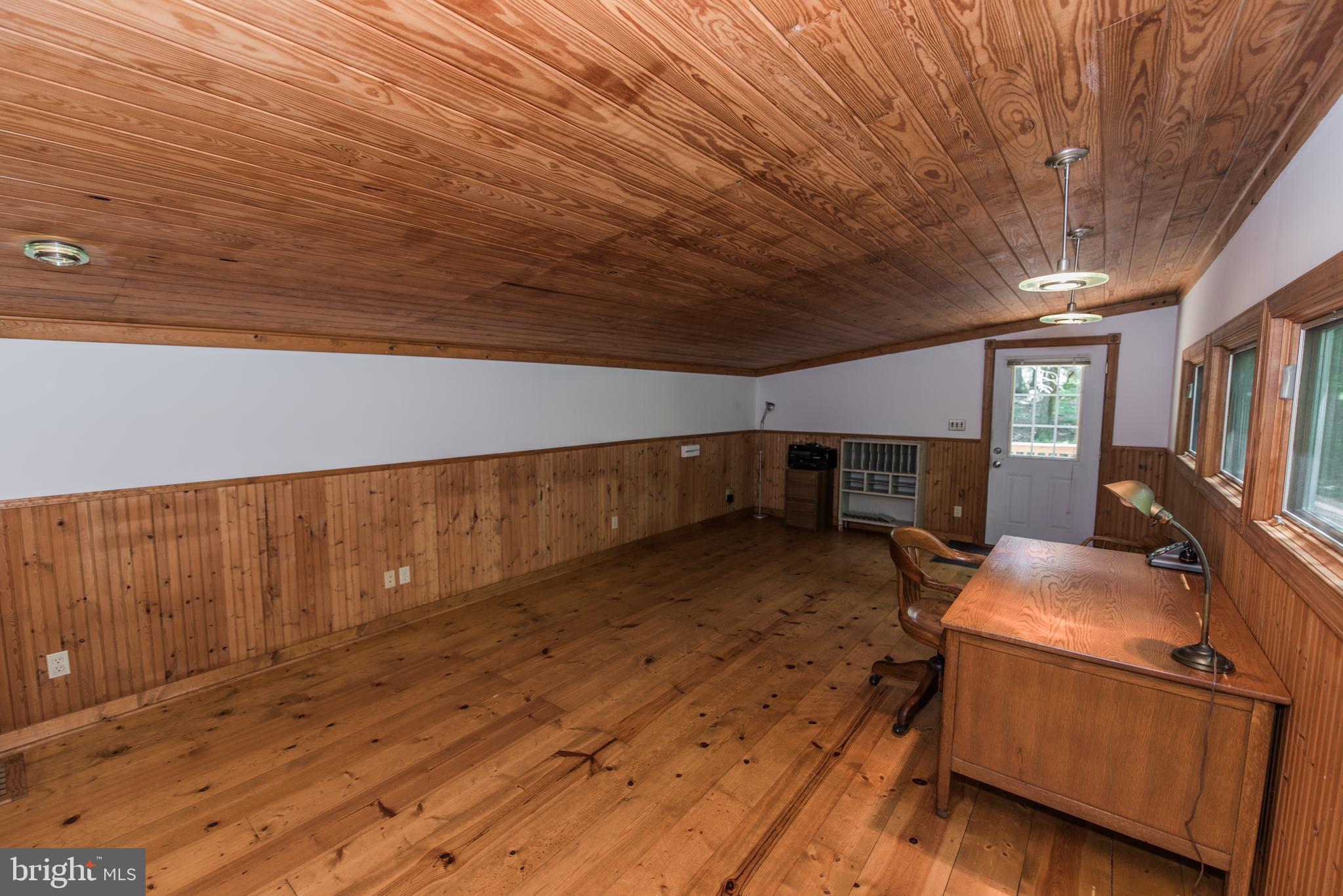 CHESTNUT GROVE - Residential