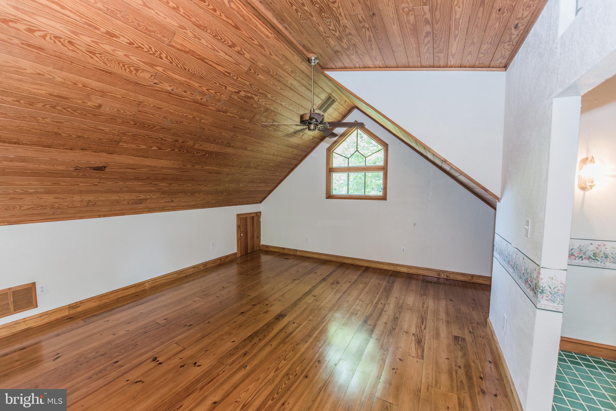 CHESTNUT GROVE - Residential