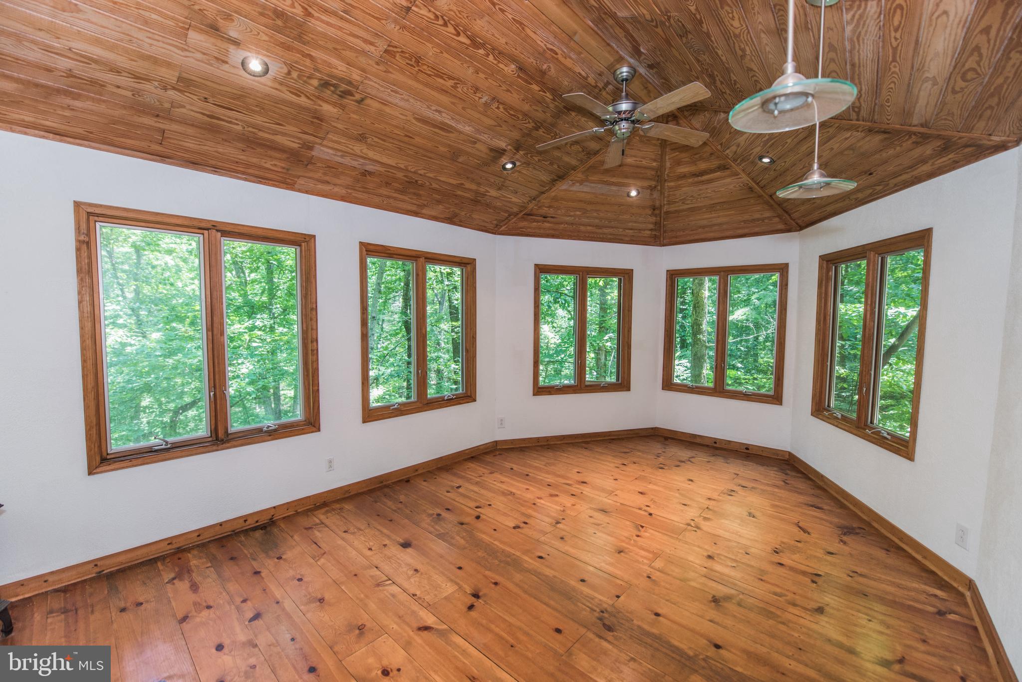 CHESTNUT GROVE - Residential