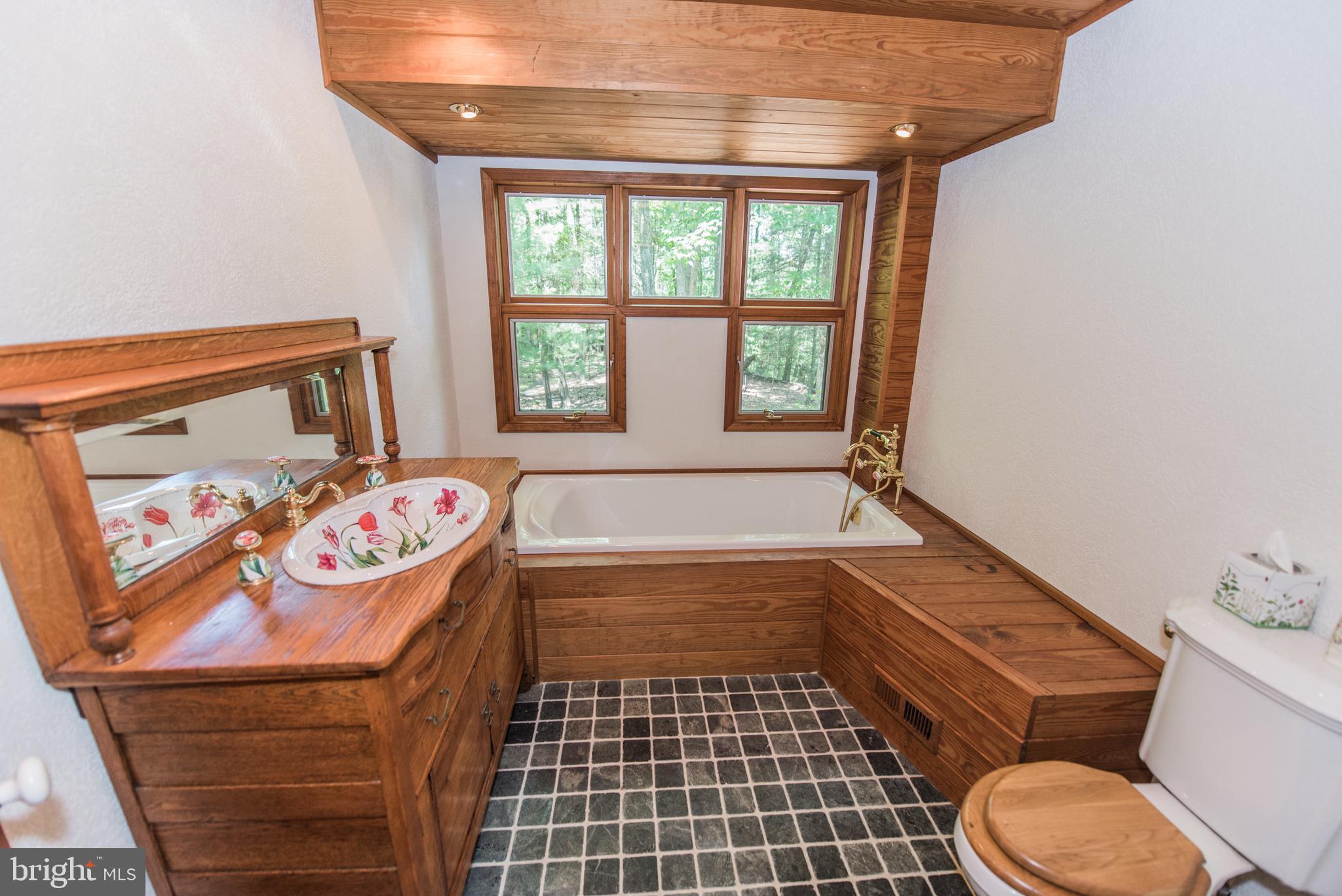 CHESTNUT GROVE - Residential