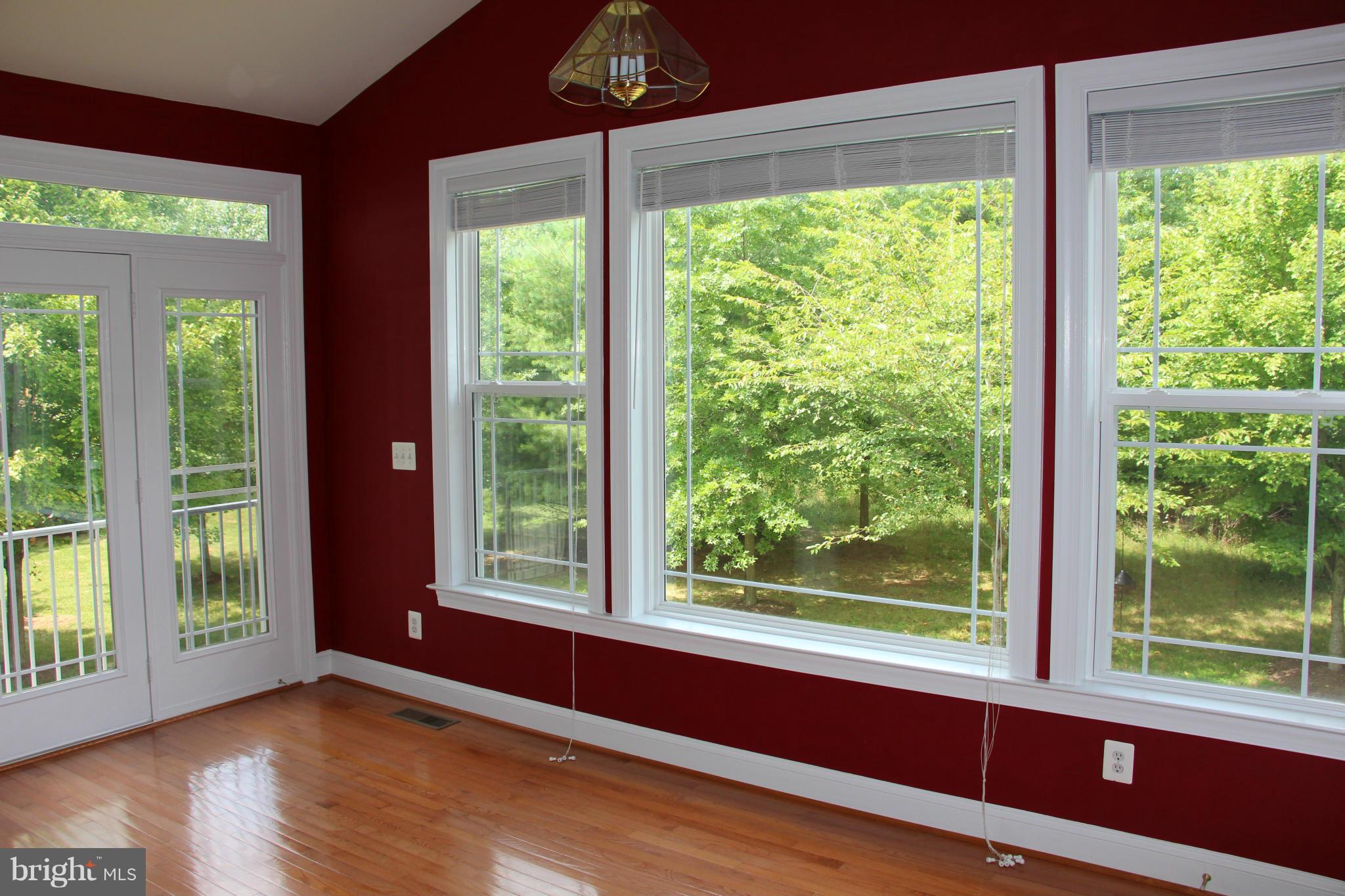 LAUREL HILL LANDBAY - Residential