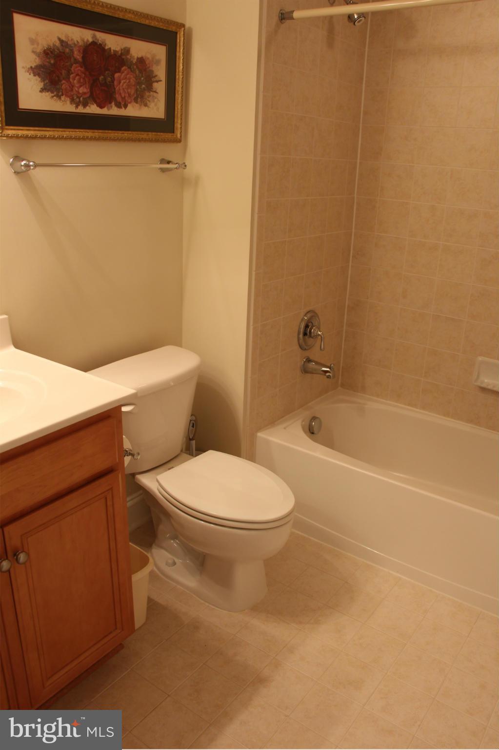 LAUREL HILL LANDBAY - Residential