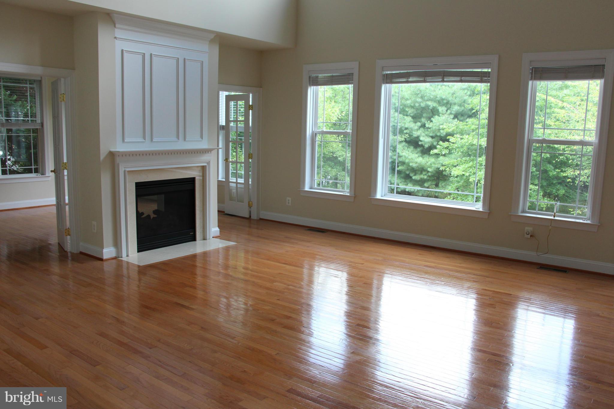 LAUREL HILL LANDBAY - Residential