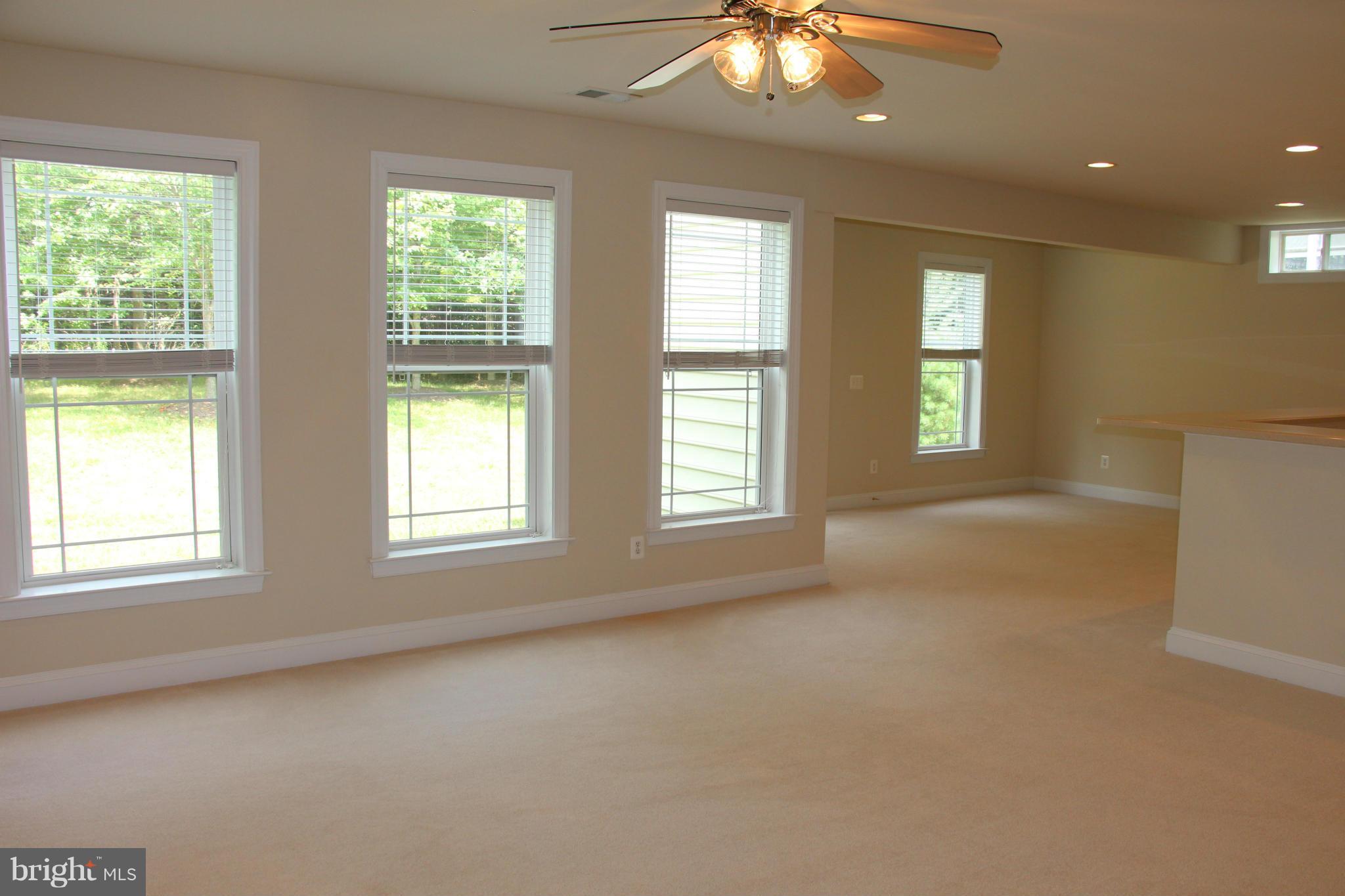 LAUREL HILL LANDBAY - Residential